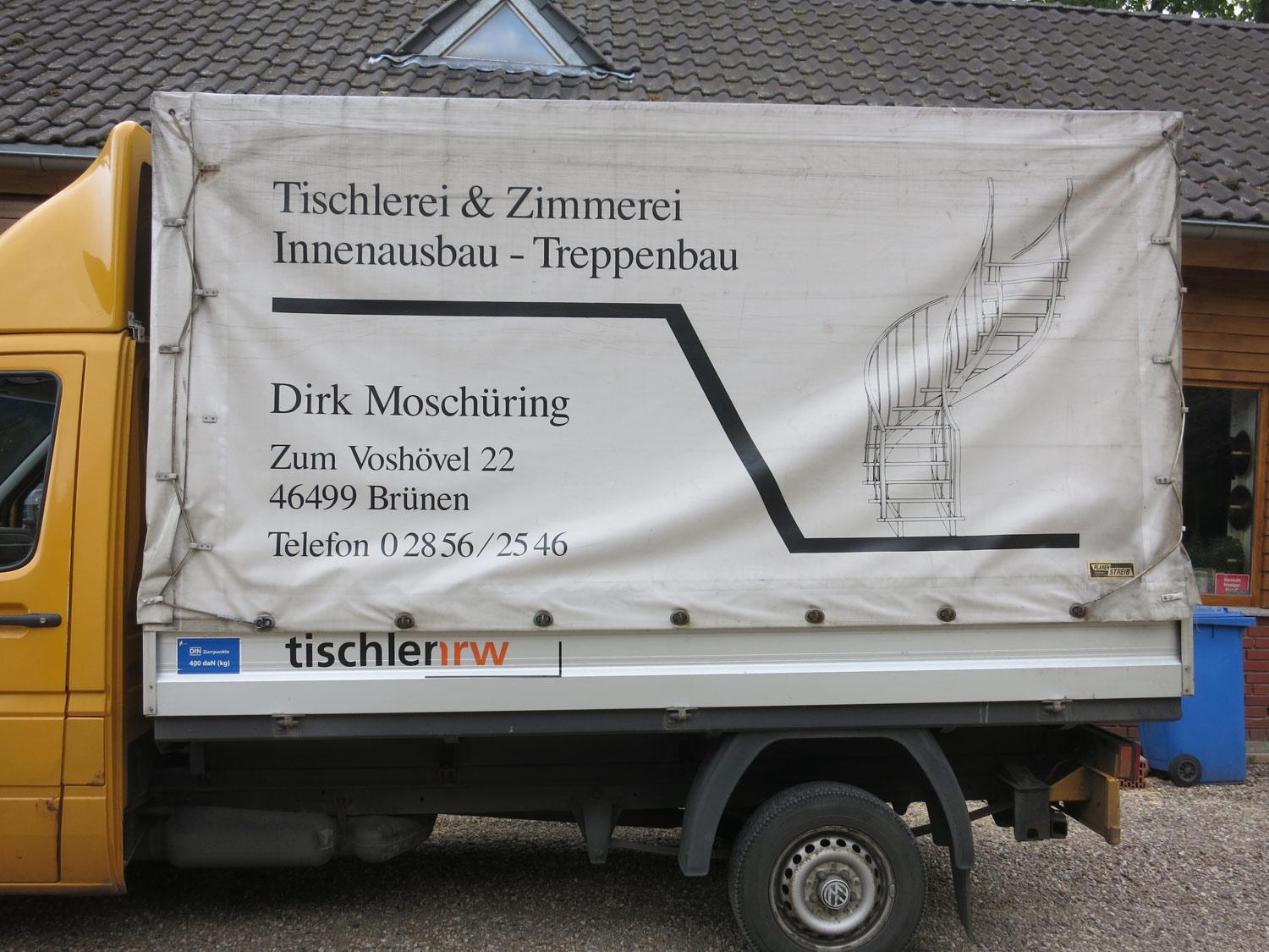Tischlerei und Zimmerei Moschüring, seit 1996 in Brünen.